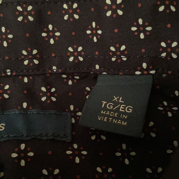 PERRY ELLIS Navy Floral Print Button Down Shirt - Picture 9 of 10